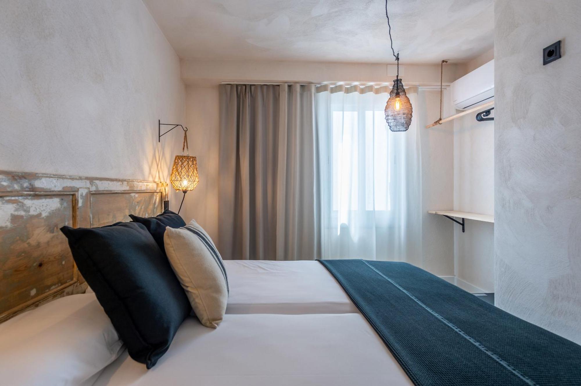Hostal Boutique Es Menut Tossa de Mar Esterno foto